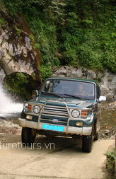 4 WHEEL DRIVE ADVENTURE TOURS